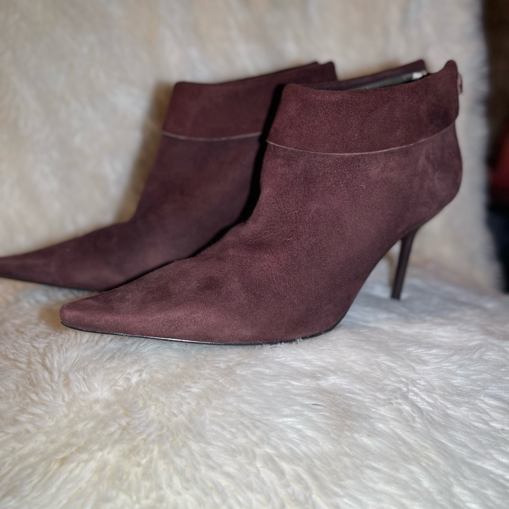 BCBG women’s burgundy pointed toe ankle boots size 8 - Picture 4 of 8